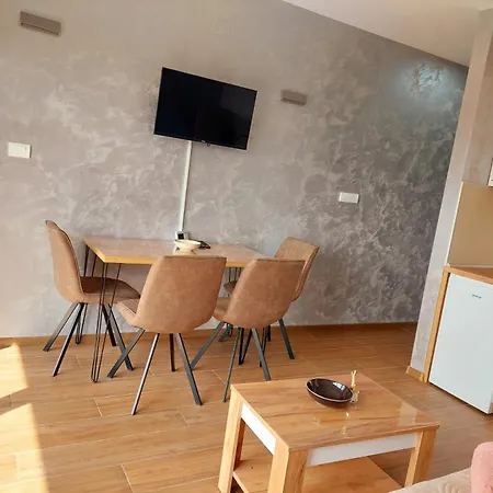 Divci Tron 10 Appartement *