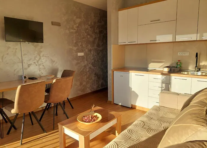 Апартаменты Divci Tron 10